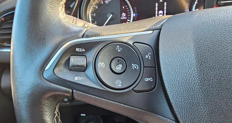Opel Insignia cena 56900 przebieg: 136261, rok produkcji 2018 z Żarów małe 497